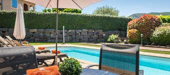 Luxury villa Aux Lions with private pool