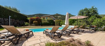 Luxury villa Aux Lions with private pool