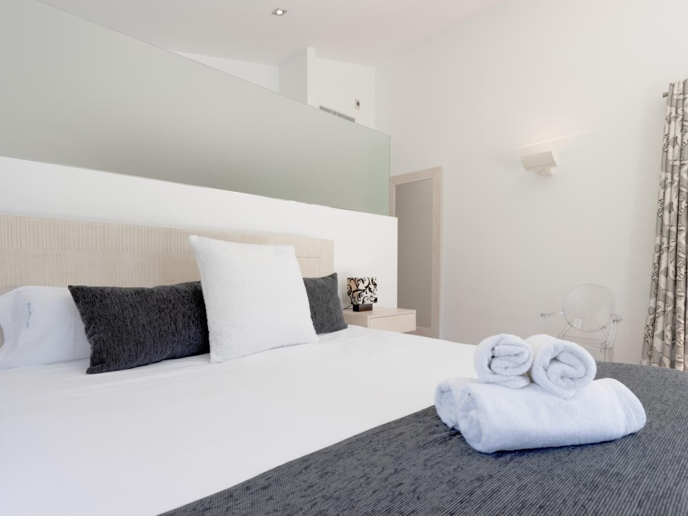 4 Schlafzimmer, Bügeleisen/Bügelbrett, Internetzugang, Bettwäsche