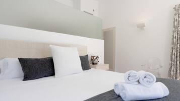 4 Schlafzimmer, Bügeleisen/Bügelbrett, Internetzugang, Bettwäsche