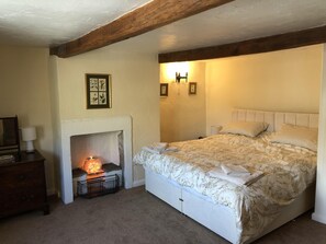 3 chambres, fer et planche à repasser, Wi-Fi, literie fournie