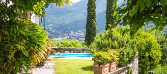 J&J House Como Bellagio Holiday home with pool in the Larian triangle