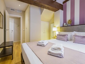 4 Schlafzimmer, Bügeleisen/Bügelbrett, Internetzugang, Bettwäsche