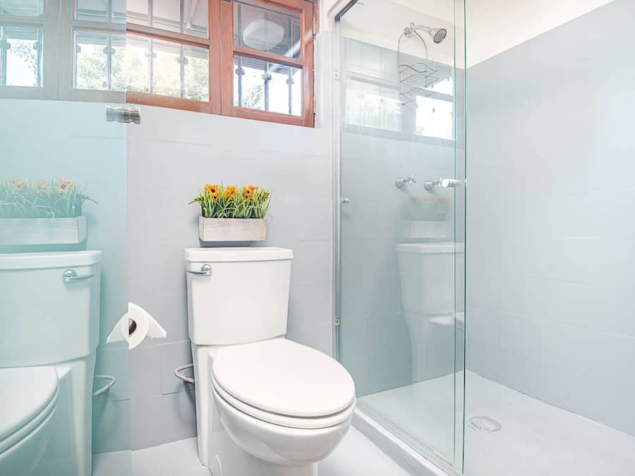 Habitación de diseño doble, 1 cama de matrimonio | Baño | Ducha, artículos de higiene personal gratuitos y secador de pelo