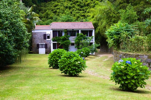 Cascade House - Azores - São Miguel - Lagoa das Furnas