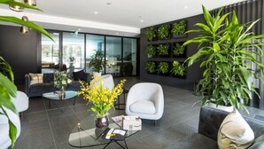 Khu tiếp khách ở sảnh