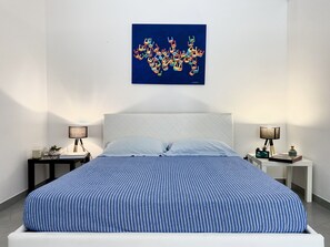 1 dormitorio, escritorio, tabla de planchar con plancha y wifi gratis