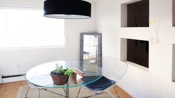 Apartment | In-room dining