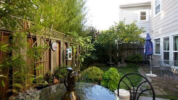 House, 1 Queen Bed (Del Mar Cottage) | Balcony