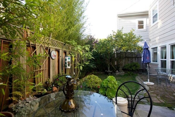 House, 1 Queen Bed (Del Mar Cottage) | Balcony