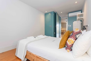 3 chambres, fer et planche Ă repasser, Wi-Fi, draps fournis
