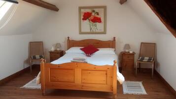 3 chambres, fer et planche Ă repasser, accĂšs Internet, draps fournis