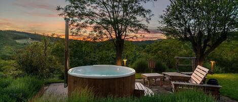 Bain à remous extérieur