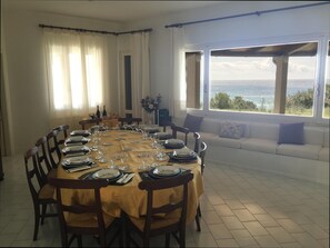 Dining - Villa Fernanda, large seafront villa, direct access to the beach (Santa Margherita di Pula)