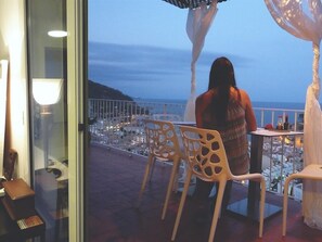 Outdoor dining - THE BEST VIEW IN TOSSA (Tossa de Mar)