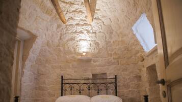 4 bedrooms, iron/ironing board, travel crib, WiFi