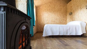 Iron/ironing board, Internet, bed sheets, wheelchair access -   Casa do Comediante - Apartment 2 + 1 (San Xoán de Río)