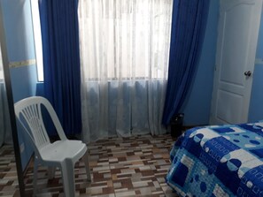 1 bedroom, iron/ironing board, WiFi, bed sheets - single standard room (lima)