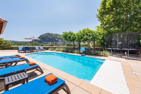 Outdoor pool, a heated pool - Villa Bonne Vie for 10 people with private pool (Vallon-Pont-d'Arc)