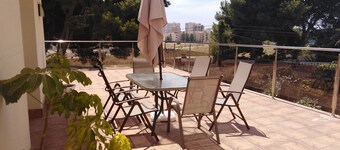 Nice apartment 400 meters from the sea shore. 