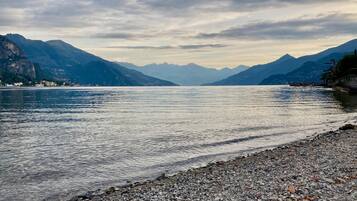 In Strandnähe, Liegestühle