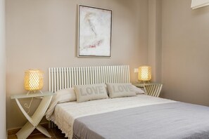 3 bedrooms, iron/ironing board, Internet, bed sheets - NEW APARTMENT CLOSE TO THE BEACH (Tossa de Mar)