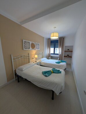 3 Schlafzimmer, Bügeleisen/Bügelbrett, kostenloses WLAN, Bettwäsche