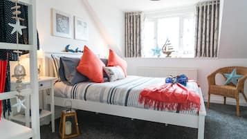 2 bedrooms, iron/ironing board, travel cot, free WiFi