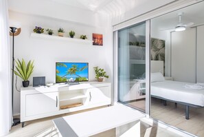 1 bedroom, iron/ironing board, free WiFi, bed sheets - Carabelas III 1-3 (Benidorm)