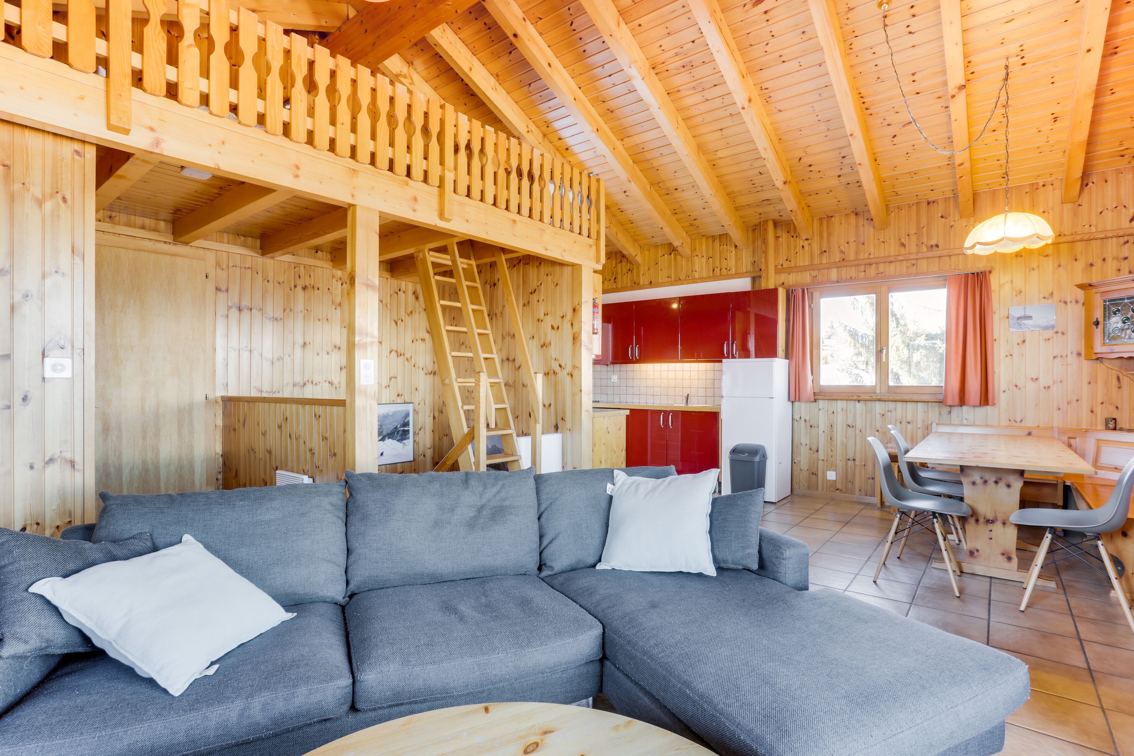 智能電視、壁爐