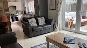 Smart-TV, DVD-Player, BĂŒcher