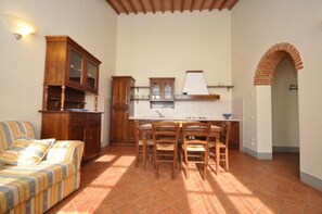 Télévision, table de tennis de table