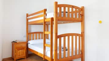 3 Schlafzimmer, Bügeleisen/Bügelbrett, Internetzugang, Bettwäsche