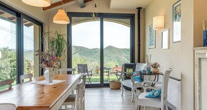Charming country house in the Florentine hills