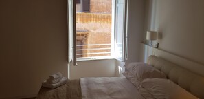 3 habitaciones, internet y ropa de cama