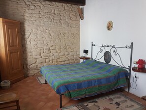 1 bedroom, travel crib, free WiFi, bed sheets