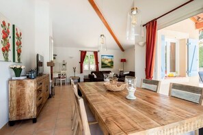Dining - Villa Vivre for 8 with private pool (Vallon-Pont-d'Arc)