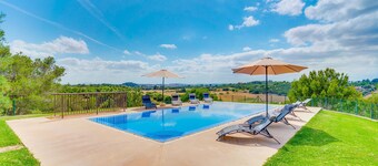 SON VADOR Finca with pool for 8 in Santa Margalida