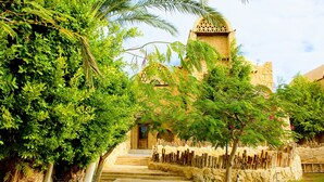 Front of property - Tunis Lake View (Yusuf as-Sidiq)