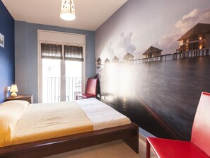 3 bedrooms, iron/ironing board, internet, bed sheets