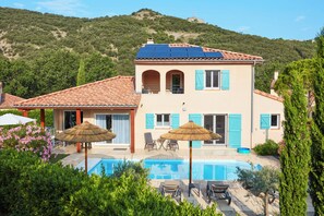 Exterior - Villa des Montagnes for 8 people with private pool (Vallon-Pont-d'Arc)