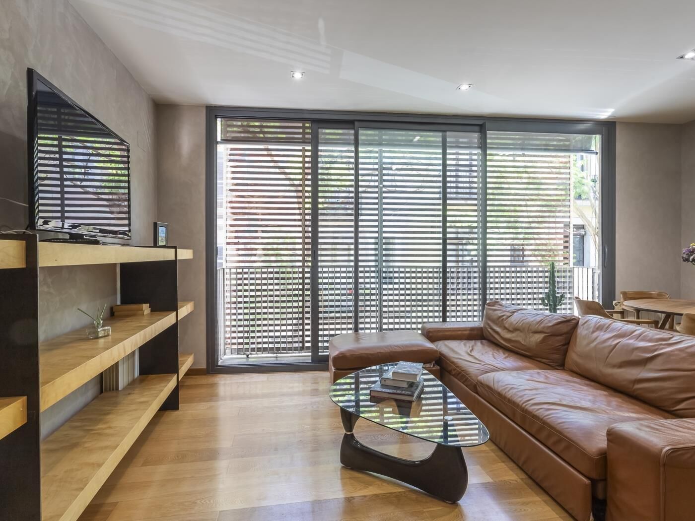 Télévision, espaces bureaux