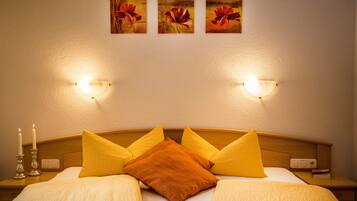 2 bedrooms, in-room safe, iron/ironing board, WiFi