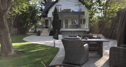 Beautiful new apartment with garden in Budapest, 11 km to the city center