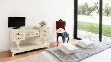 3 slaapkamers, een bureau, geluiddichte muren