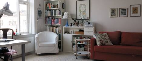 Fernseher, DVD-Player, Stereoanlage
