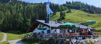 Cozy house with garden / near Simssee