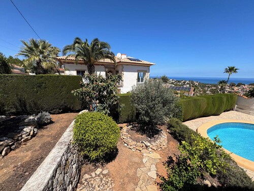 Villa Clara Summary: