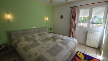 2 chambres, fer et planche Ă repasser, Wi-Fi, draps fournis