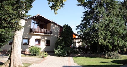 ABA WELLNESS HOUSE CON PISCINA